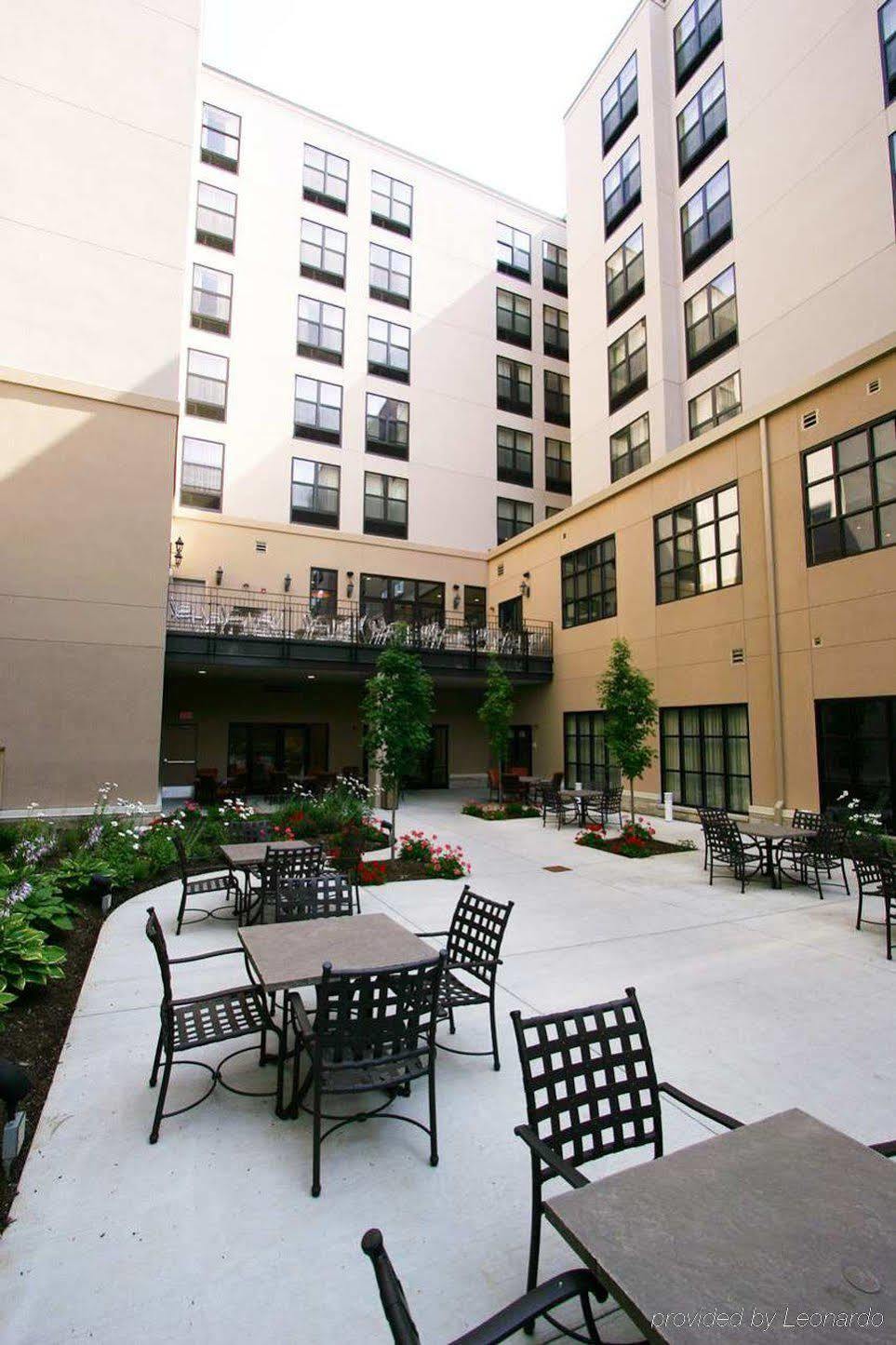 Hilton Garden Inn Bloomington Exterior foto